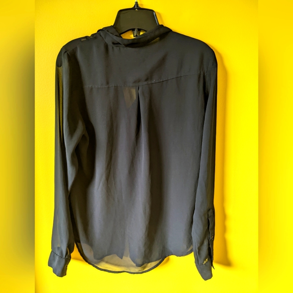Blouse - Picture 2 of 3